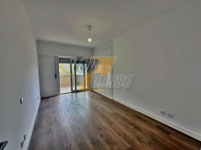 Apartamento T3 para Venda em São Domingos de Benfica Foto 13