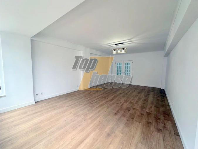Apartamento T3 para Venda em São Domingos de Benfica Foto 3