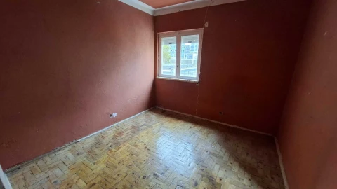 Apartamento T3 para Venda em Laranjeiro e Feijó