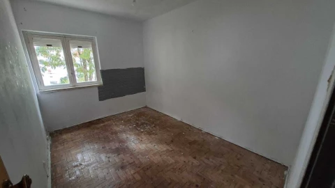 Apartamento T3 para Venda em Laranjeiro e Feijó