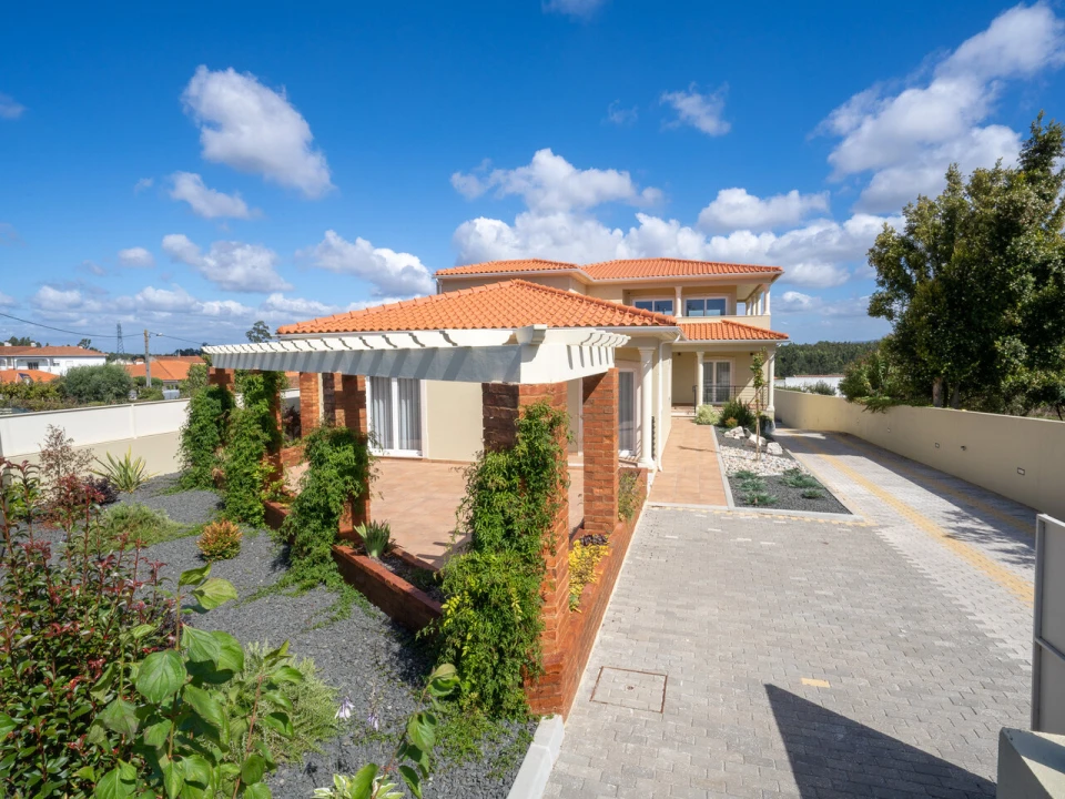 Moradia T4 para Venda em Marinha Grande Foto 2