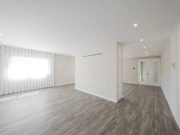 Moradia T4 para Venda em Marinha Grande