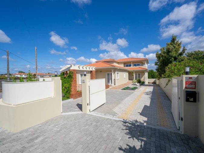 Moradia T4 para Venda em Marinha Grande Foto 11