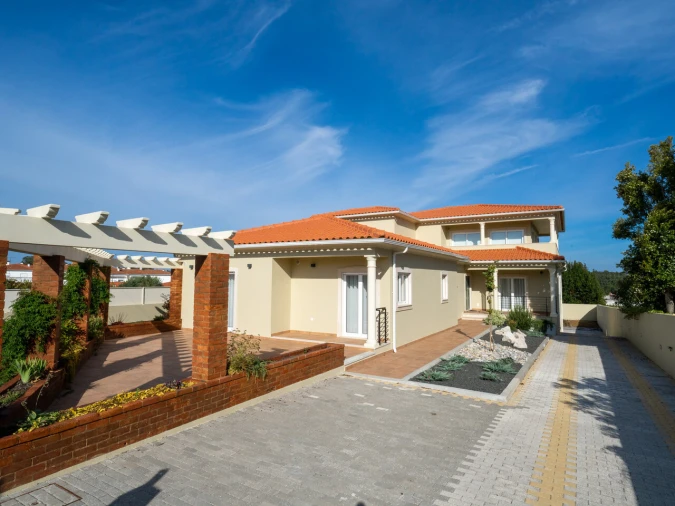 Moradia T4 para Venda em Marinha Grande Foto 15