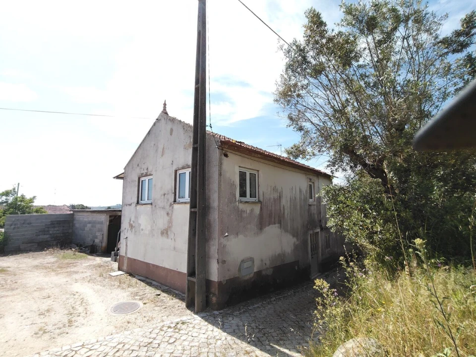 Moradia T3 para Venda em Avelar Foto 1
