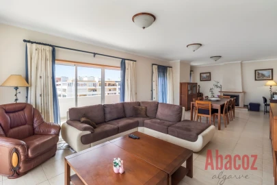 Apartamento T4 para Venda em Portimão