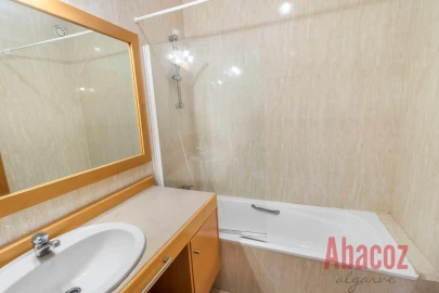 Apartamento T4 para Venda em Portimão