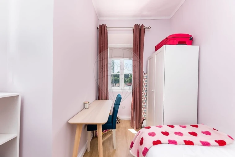 Apartamento T2 para Venda em Penha de França Foto 11