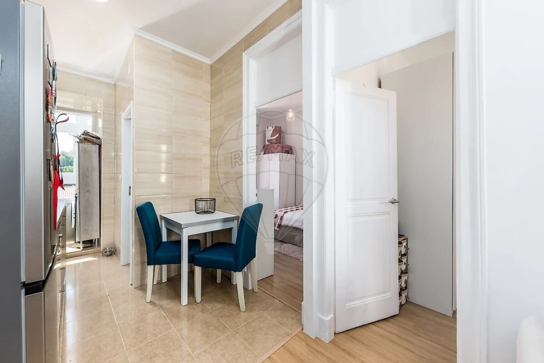Apartamento T2 para Venda em Penha de França Foto 7