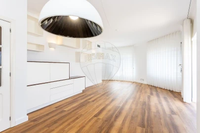 Apartamento T2 para Venda em Alvalade