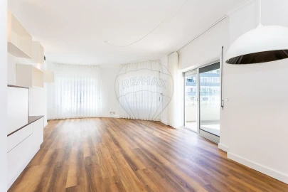 Apartamento T2 para Venda em Alvalade