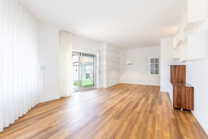 Apartamento T2 para Venda em Alvalade