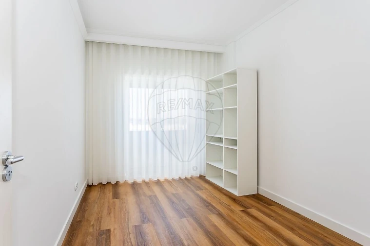 Apartamento T2 para Venda em Alvalade Foto 22