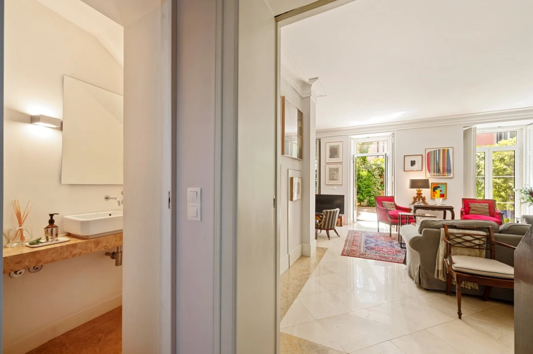 Apartamento T5 para Venda em Arroios Foto 23