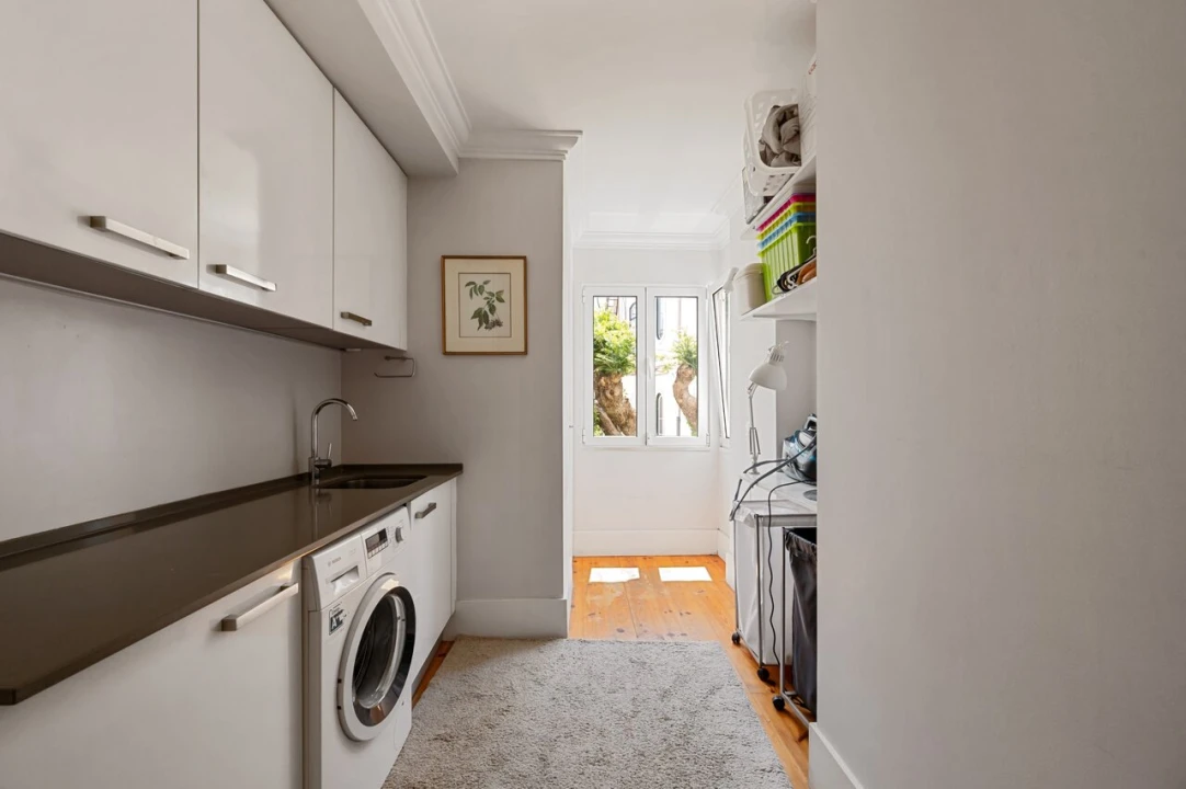 Apartamento T5 para Venda em Arroios Foto 33
