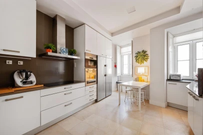 Apartamento T5 para Venda em Arroios