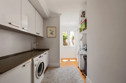 Apartamento T5 para Venda em Arroios