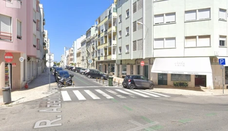Loja para Arrendamento em Estrela