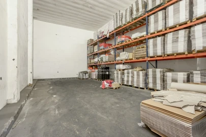 Armazém para Venda em Chamusca e Pinheiro Grande