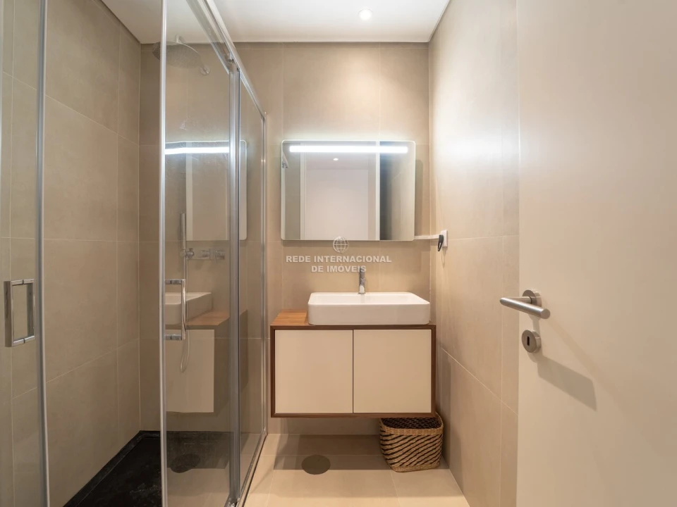 Apartamento T2 para Venda em Mafamude e Vilar do Paraíso Foto 6