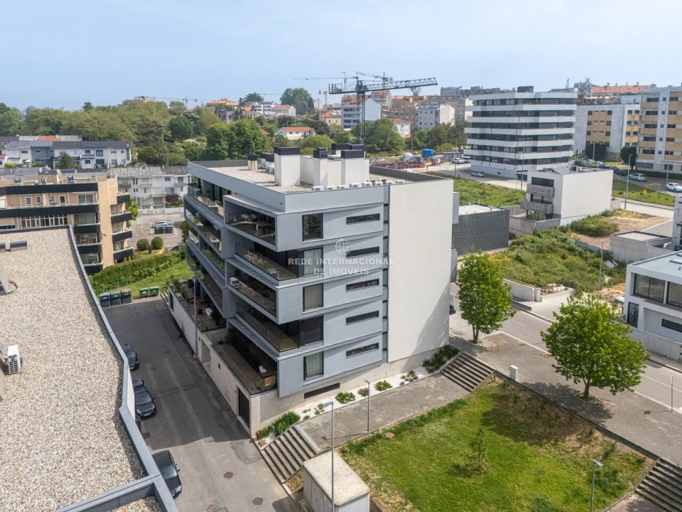 Apartamento T2 para Venda em Mafamude e Vilar do Paraíso Foto 25