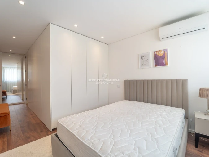 Apartamento T2 para Venda em Mafamude e Vilar do Paraíso Foto 28