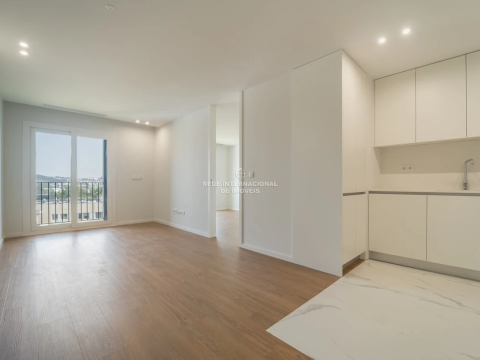 Apartamento T1 para Venda em Cidade da Maia Foto 11