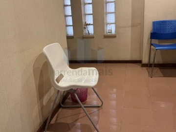 Escritório para Arrendamento em Santo Antonio dos Olivais