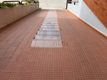 Escritório para Arrendamento em Santo Antonio dos Olivais