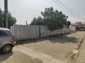 Terreno para Venda em Estômbar e Parchal