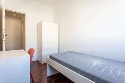 Quarto para Arrendamento em Arroios