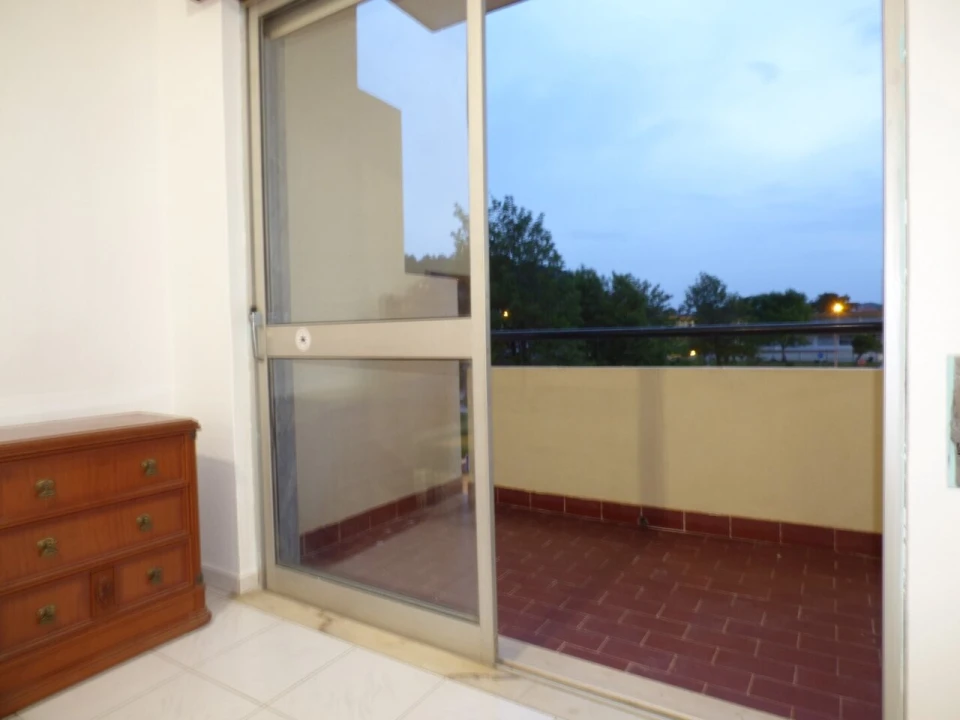 Apartamento T4 para Venda em São Bartolomeu de Messines Foto 13