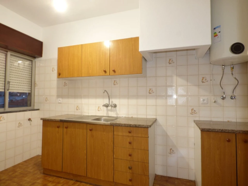 Apartamento T4 para Venda em São Bartolomeu de Messines Foto 4