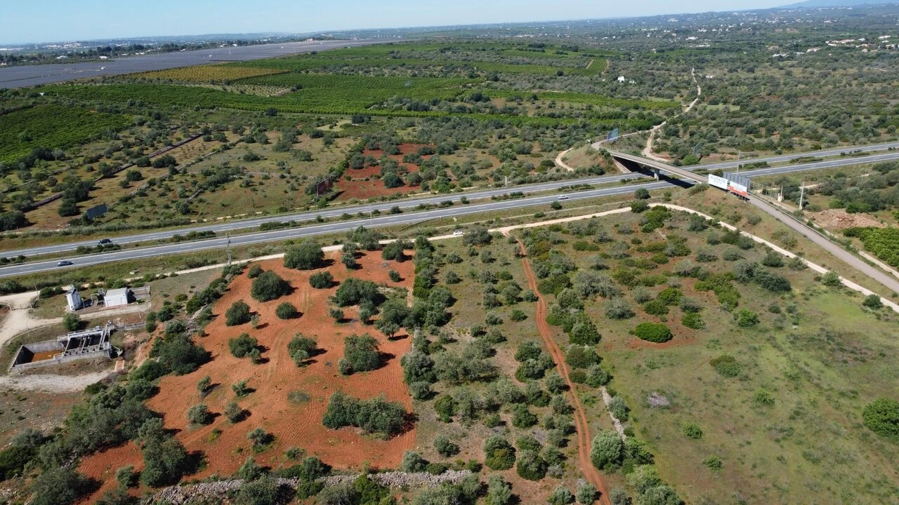 Terreno para Venda em Paderne Foto 2