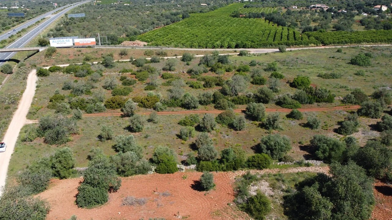 Terreno para Venda em Paderne Foto 4