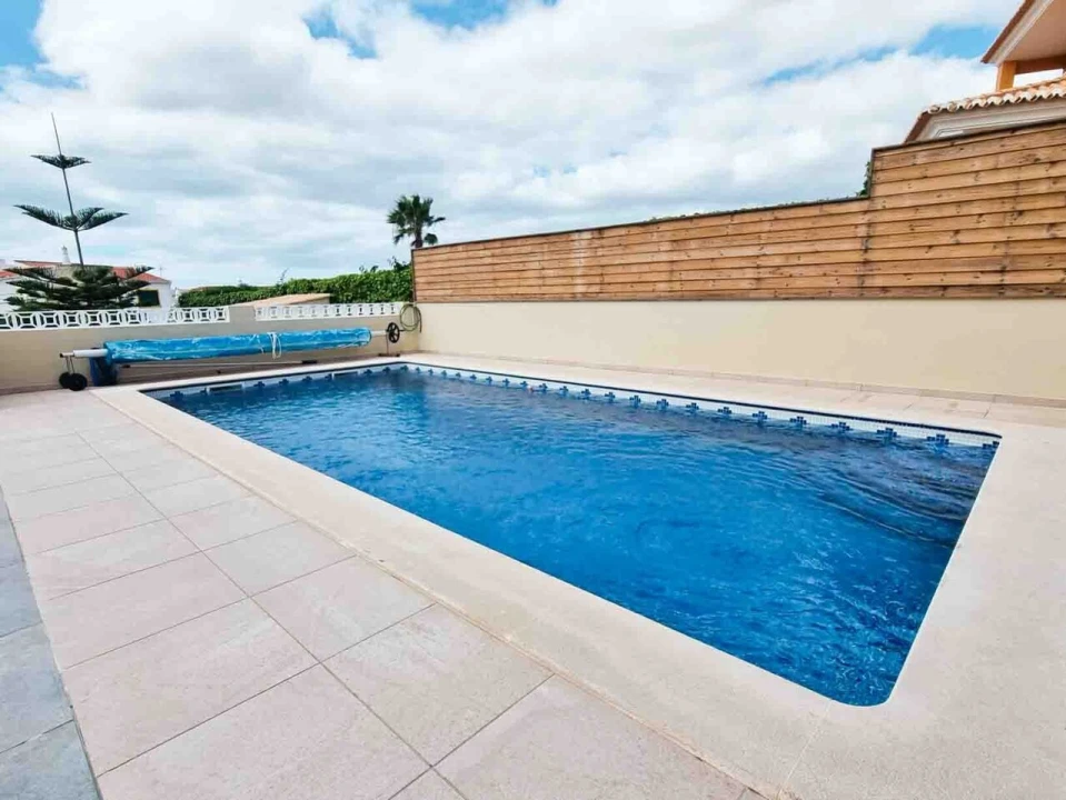 Moradia T4 para Venda em Lagoa e Carvoeiro Foto 2