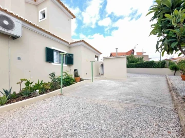 Moradia T4 para Venda em Lagoa e Carvoeiro