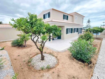 Moradia T4 para Venda em Lagoa e Carvoeiro