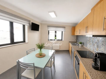 Apartamento T3 para Venda em Repeses e São Salvador