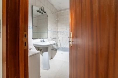 Apartamento T1 para Venda em Valongo