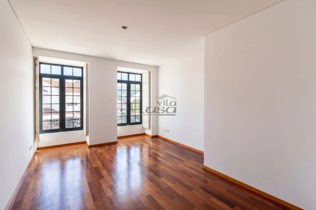 Apartamento T2 para Arrendamento em Arcozelo Foto 1