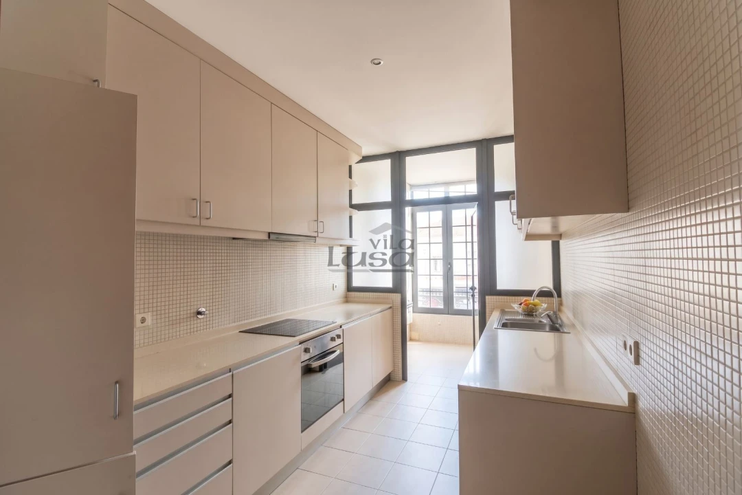 Apartamento T2 para Arrendamento em Arcozelo Foto 4