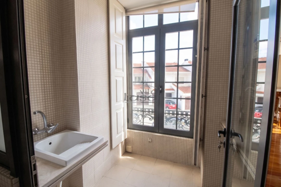 Apartamento T2 para Arrendamento em Arcozelo Foto 5