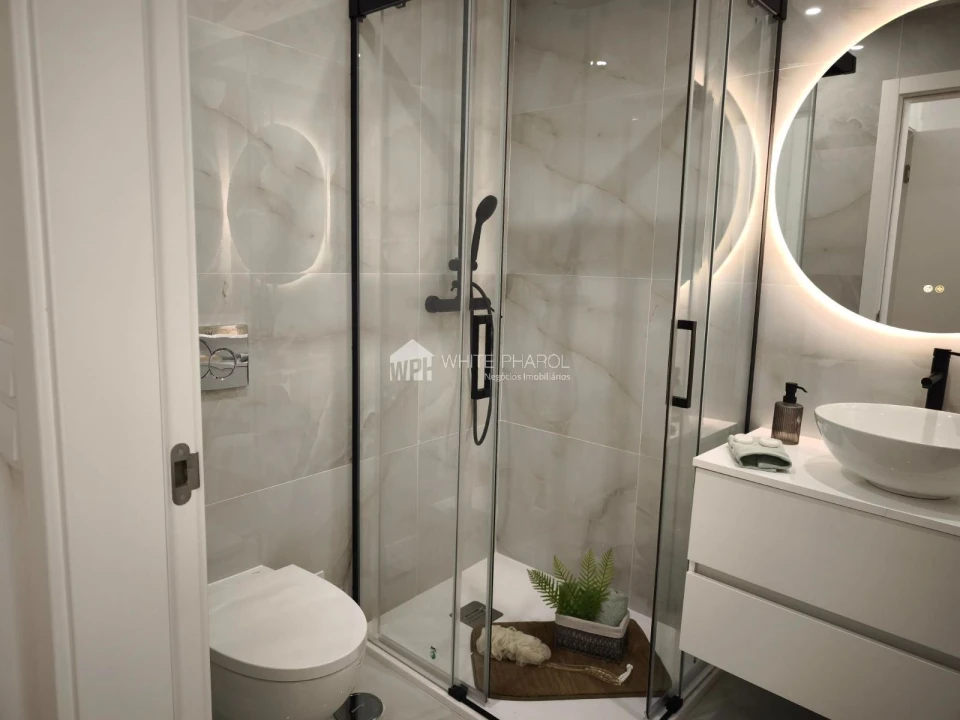 Apartamento T2 para Venda em Benfica Foto 7