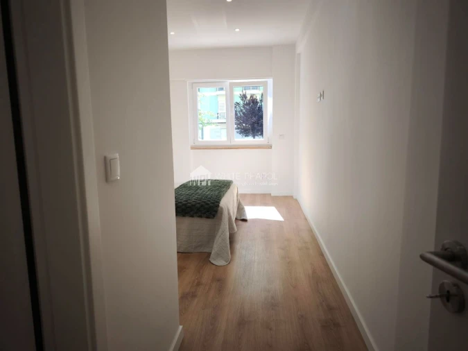 Apartamento T2 para Venda em Benfica Foto 2