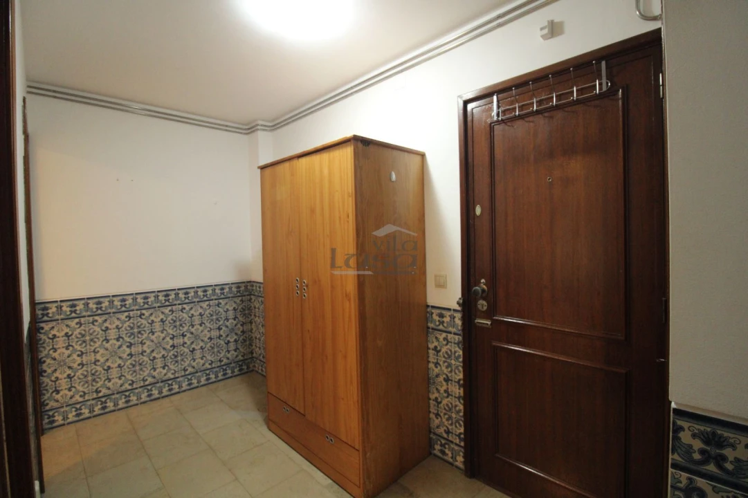 Apartamento T1 para Arrendamento em Paranhos Foto 3