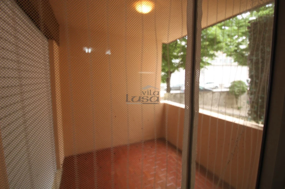 Apartamento T1 para Arrendamento em Paranhos Foto 6