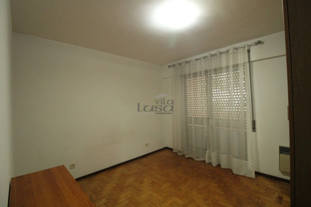 Apartamento T1 para Arrendamento em Paranhos Foto 8