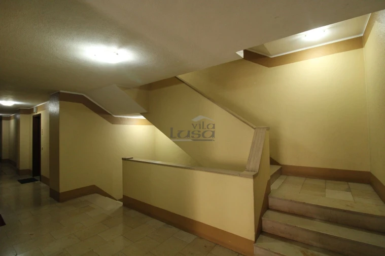 Apartamento T1 para Arrendamento em Paranhos Foto 11