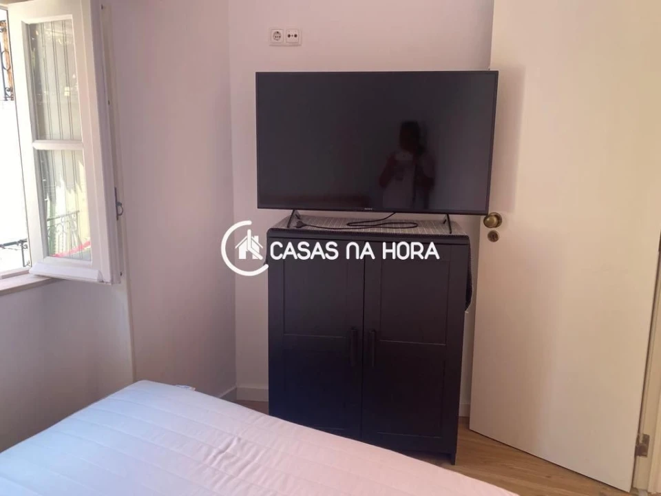 Apartamento T1 para Venda em Santa Maria Maior Foto 9